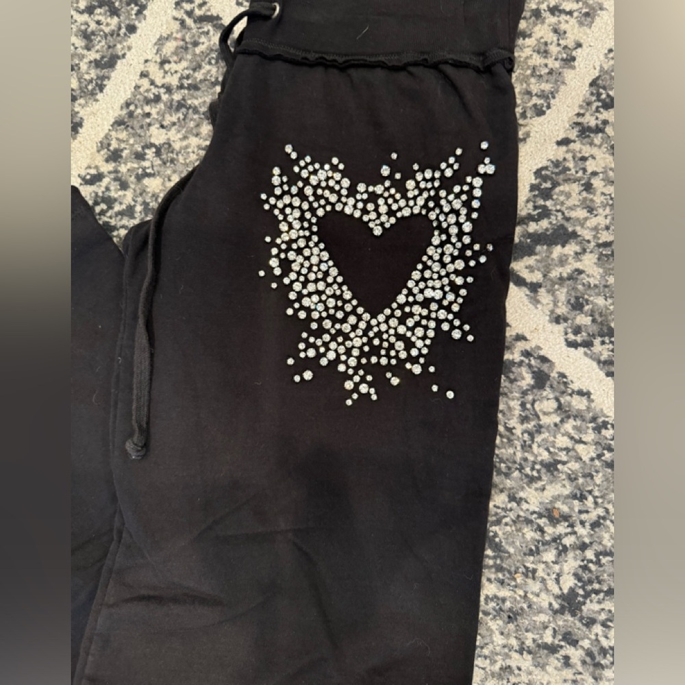 Twisted Heart sweatpants